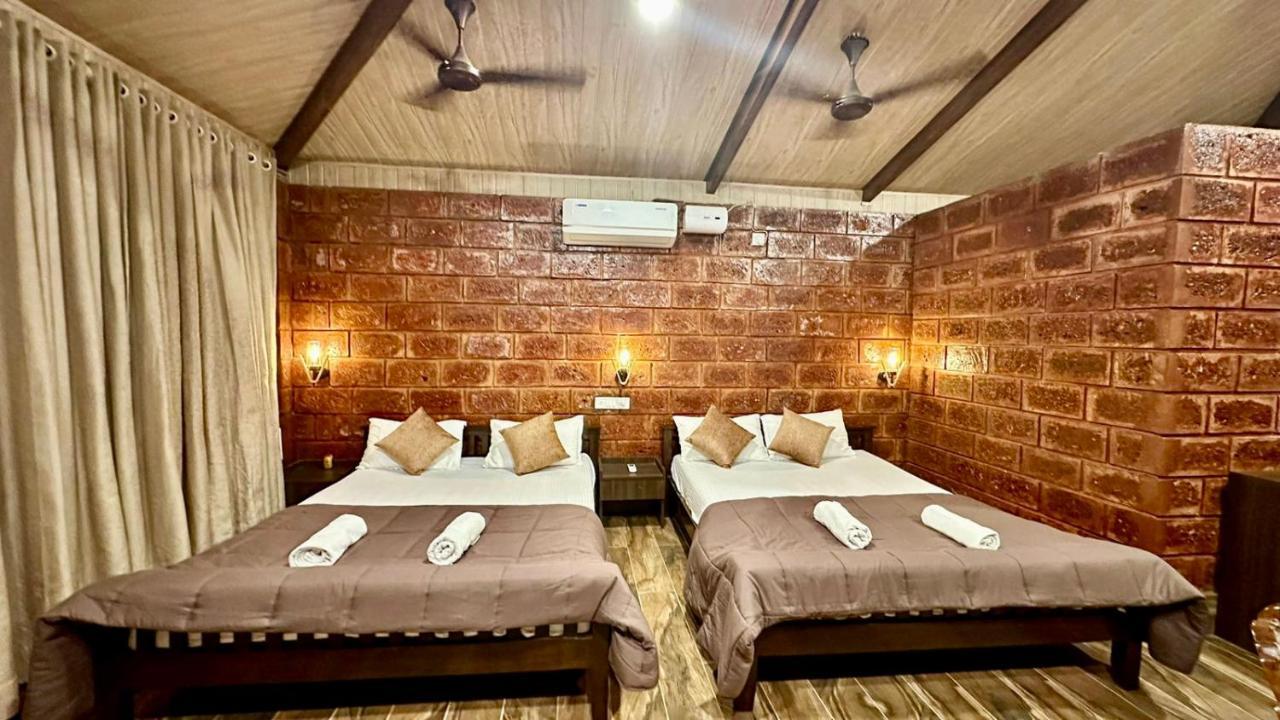 The Beach Hive Resort Kashid Exteriér fotografie