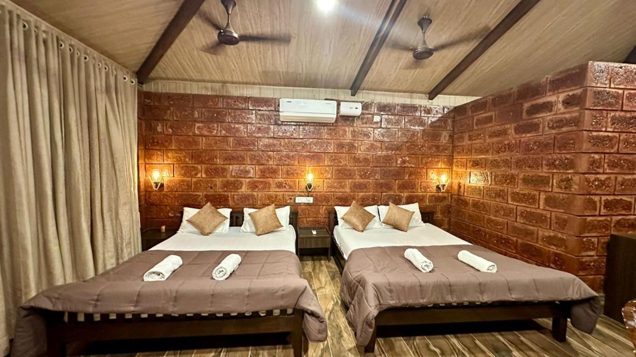 The Beach Hive Resort Kashid Exteriér fotografie